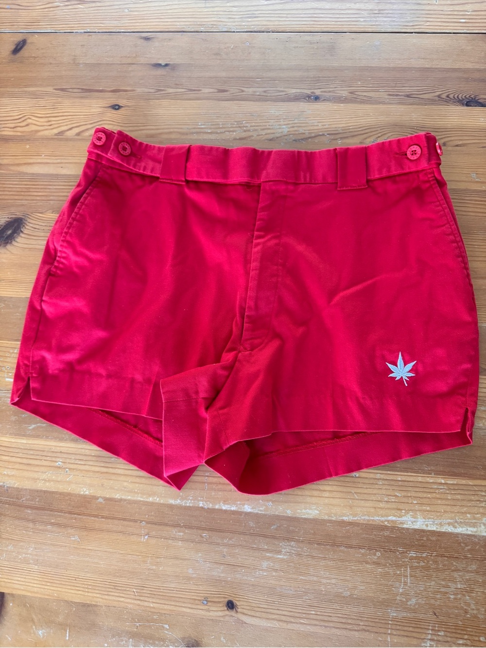 Men's Vintage Boast Red Flat Front Tennis Shorts with Leaf Embroidered Detail